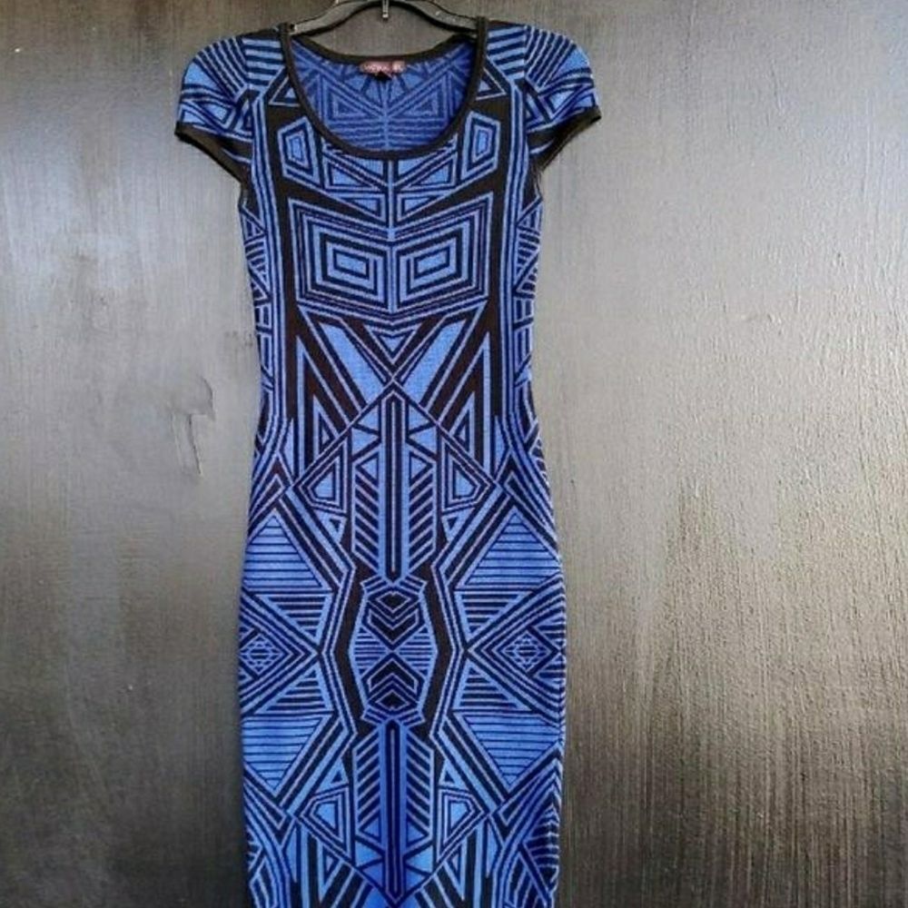 MATERIAL GIRL‎ Black/Blue Sweater Dress Sz Small